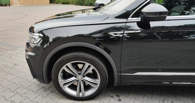 Volkswagen Tiguan cena 117900 przebieg: 183000, rok produkcji 2017 z Praszka małe 781